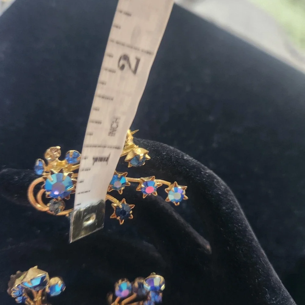 Vintage Blue Aurora Borealis‎ Shooting Star Brooch and Clip On Earrings Set
